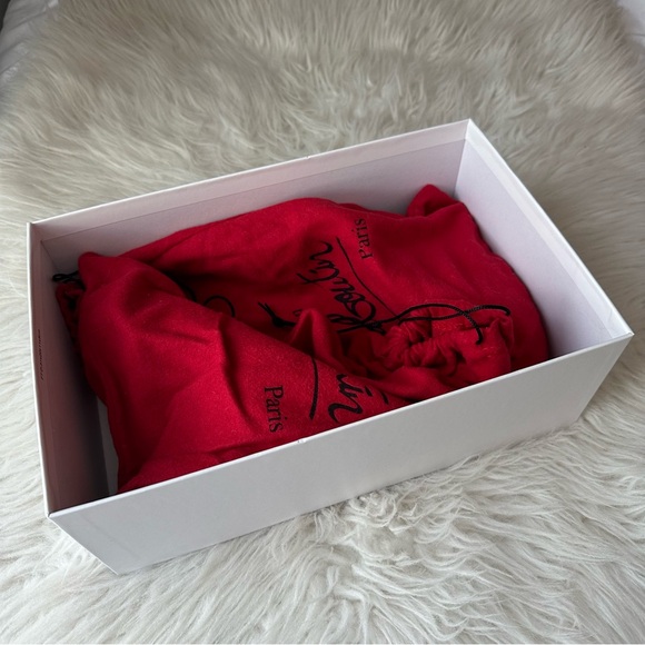 NWOB Christian Louboutin Pigalle Follies Pointed Toe Nude Pump Sz 39.5 - Picture 12 of 16